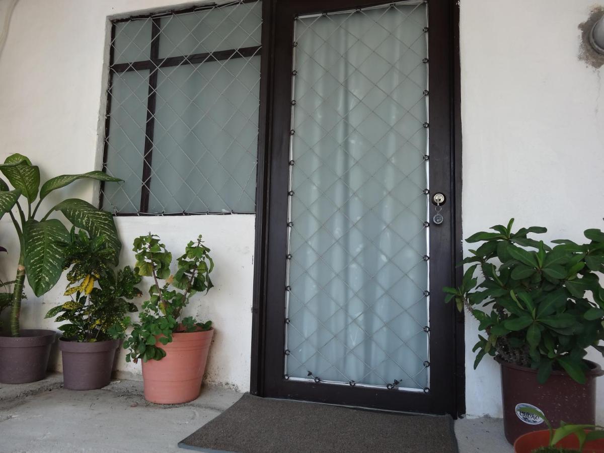 Habitaciones-Comodas-Aire-Wifi-Tv-Cerca De Playa-!!Excelente Precio II Манзанило Екстериор снимка