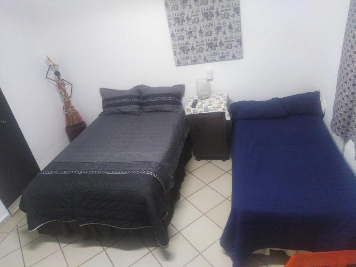 Habitaciones-Comodas-Aire-Wifi-Tv-Cerca De Playa-!!Excelente Precio II Манзанило Екстериор снимка