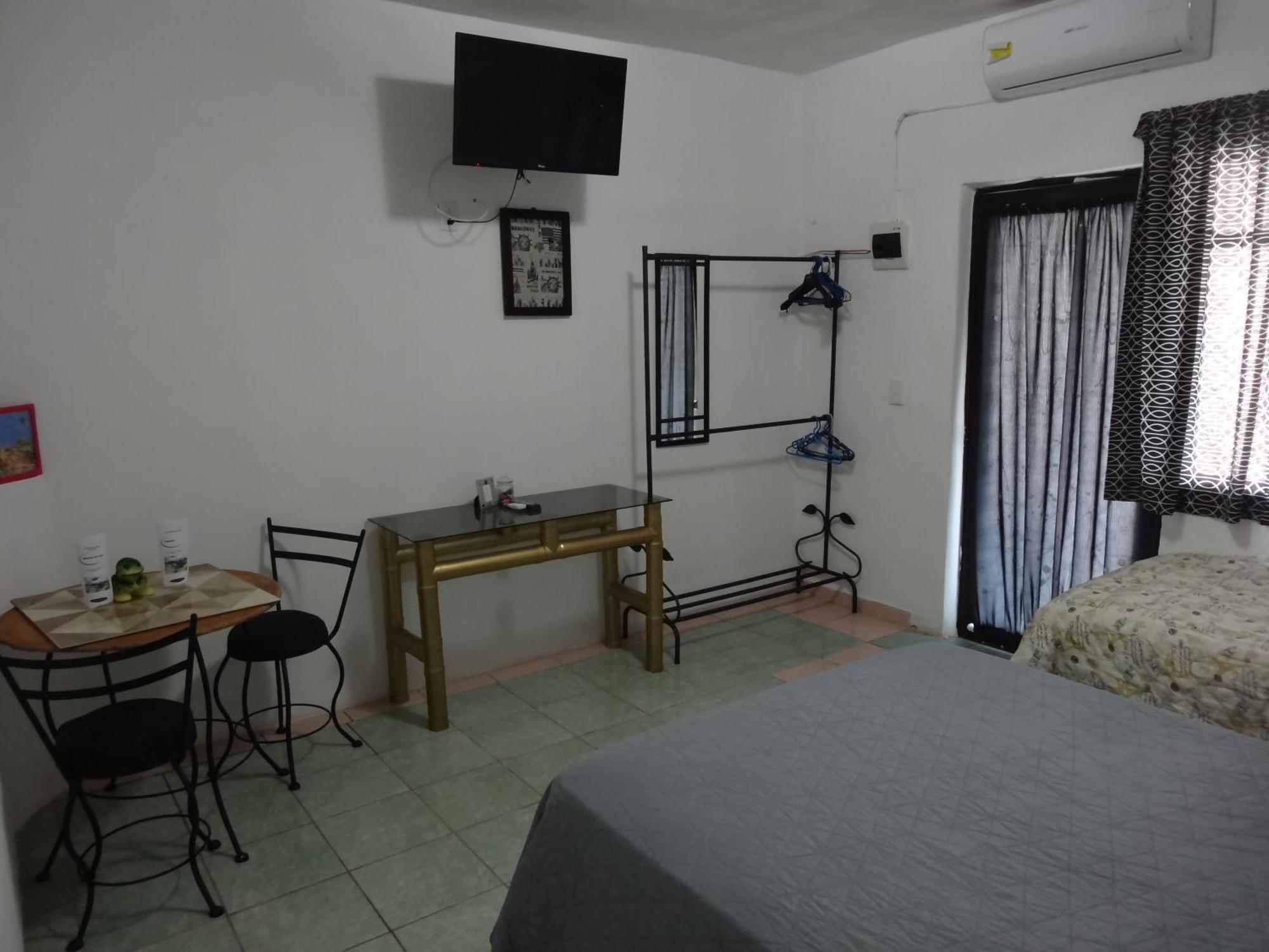 Habitaciones-Comodas-Aire-Wifi-Tv-Cerca De Playa-!!Excelente Precio II Манзанило Екстериор снимка