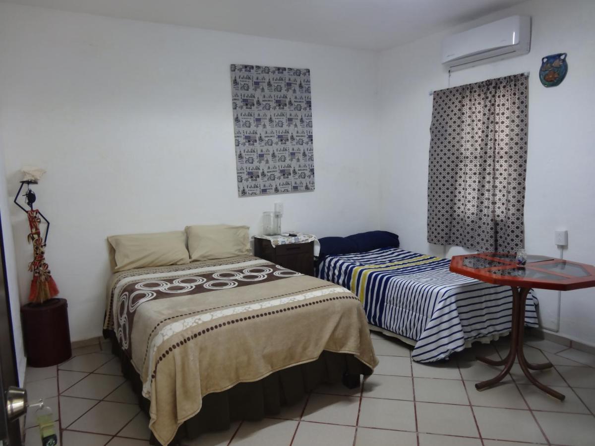 Habitaciones-Comodas-Aire-Wifi-Tv-Cerca De Playa-!!Excelente Precio II Манзанило Екстериор снимка